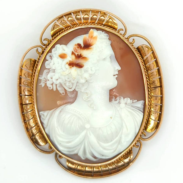 Antique Victorian 14Kt Gold Hand Carved Cameo Brooch/Pin