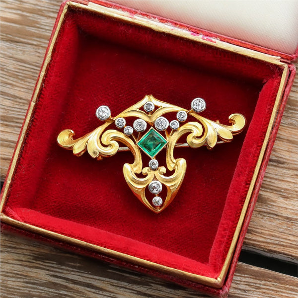 Edwardian/Art Nouveau 18kt Yellow Gold Emerald And Diamond Brooch