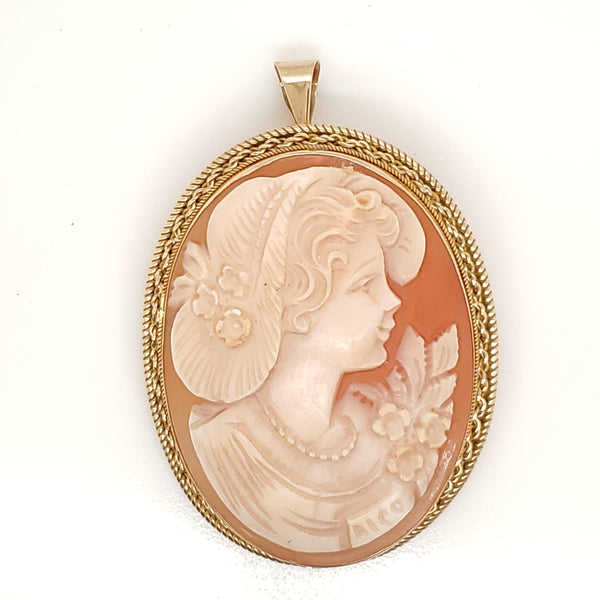 Vintage 14Kt Yellow Gold Carved Shell Cameo Pendant Brooch