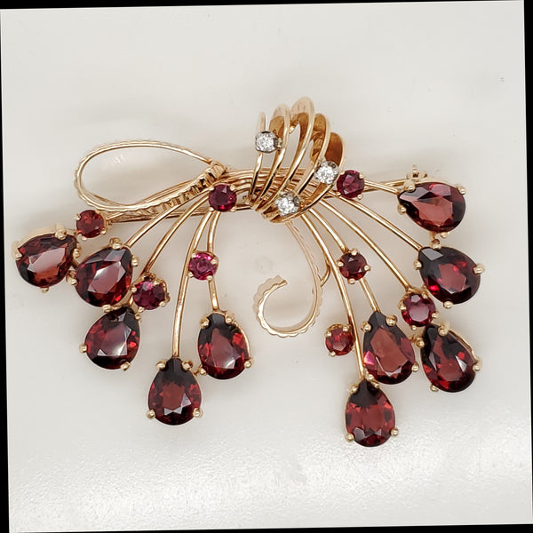 Vintage 14Kt Yellow Gold And Garnet Brooch