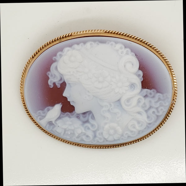 Vintage 14Kt Yellow Gold Carved Hard Stone Cameo Pendant Brooch