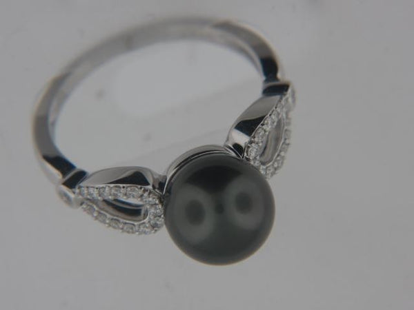 9mmTahitian Pearl and Diamond Ring