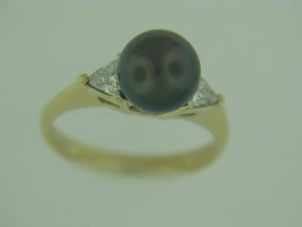 Black Pearl & Diamond Ring