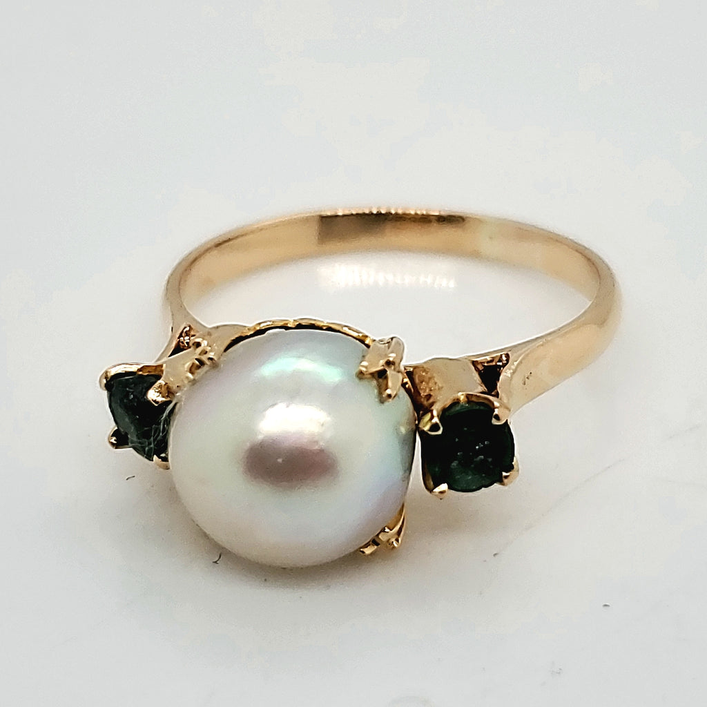 Vintage 19kt Yellow Gold Pearl and Emerald Ring