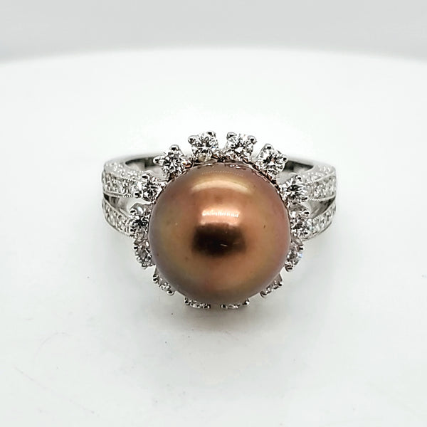 18kt White gold Brown Pearl and Diamond Ring