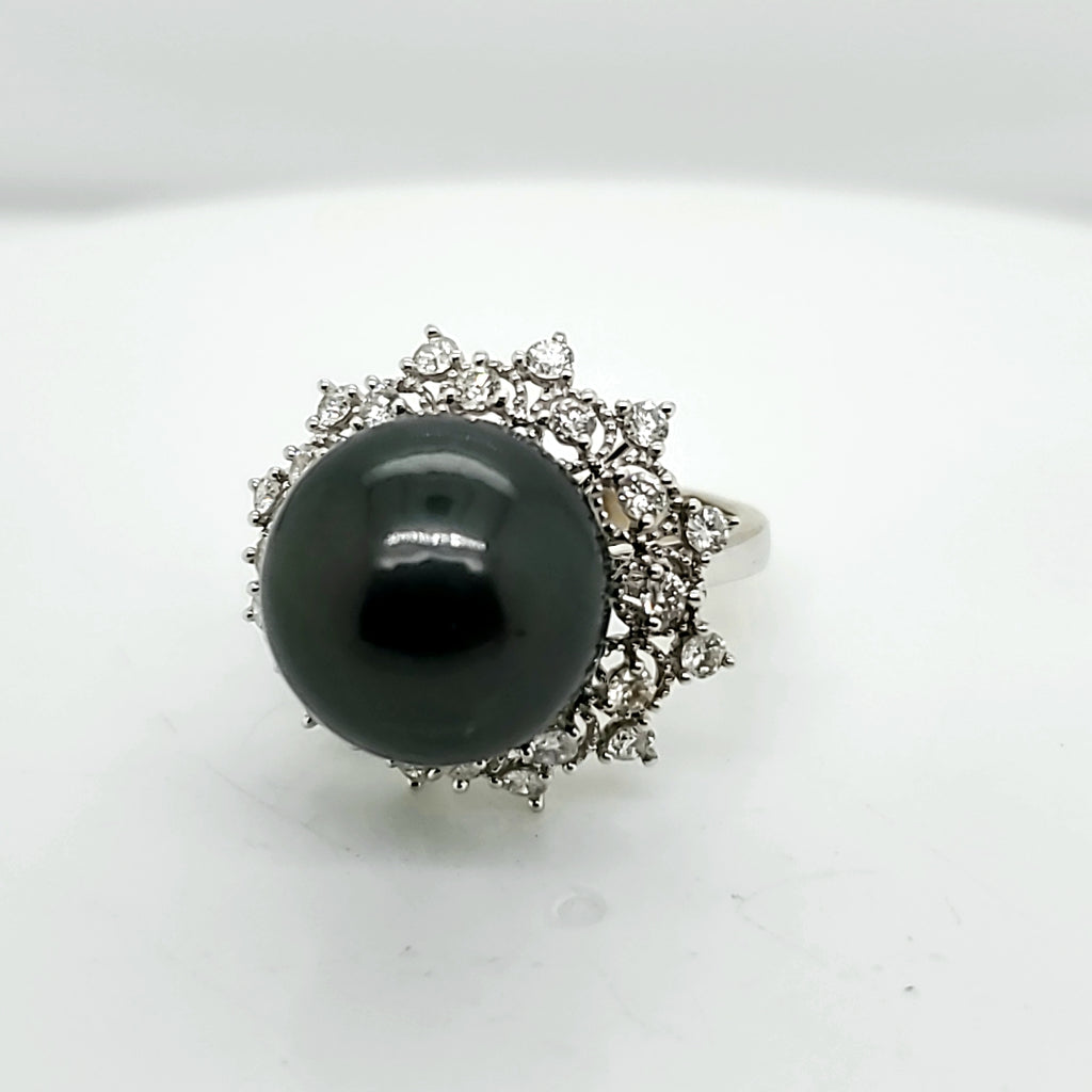 14Kt White Gold And Diamond Tahitian Pearl Ring