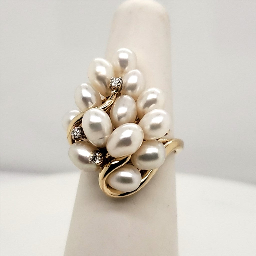 14kt Yellow Gold Fresh Water Pearl and Diamond Ring