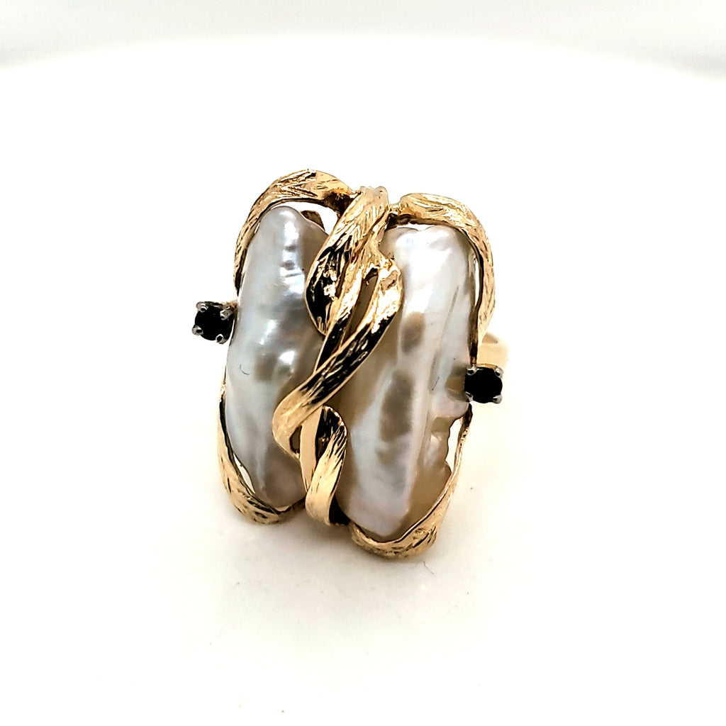 Vintage 14kt Yellow Gold Beewa Pearl and Sapphire Ring