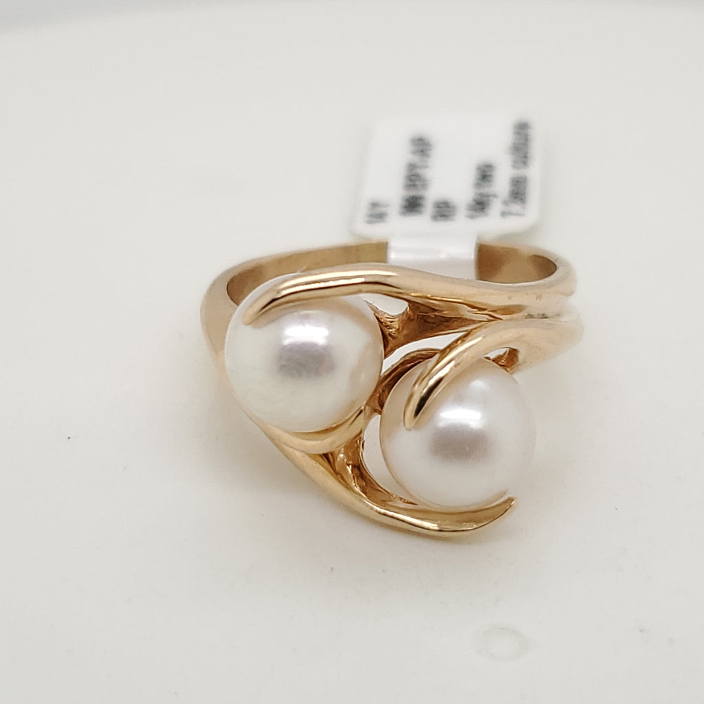 14kt Yellow Gold Two Pearl Ring