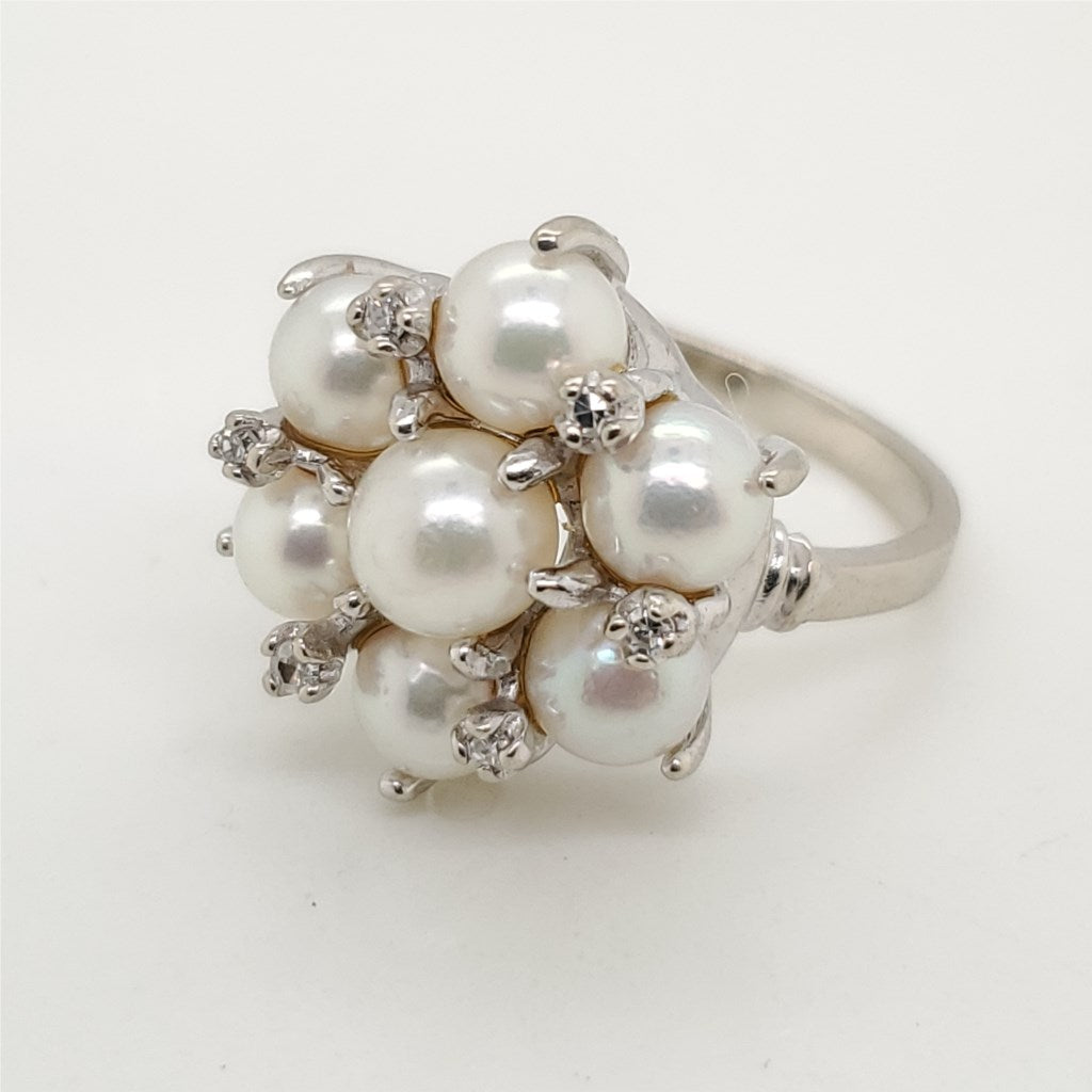 Vintage 14kt White Gold Pearl and Diamond Ring