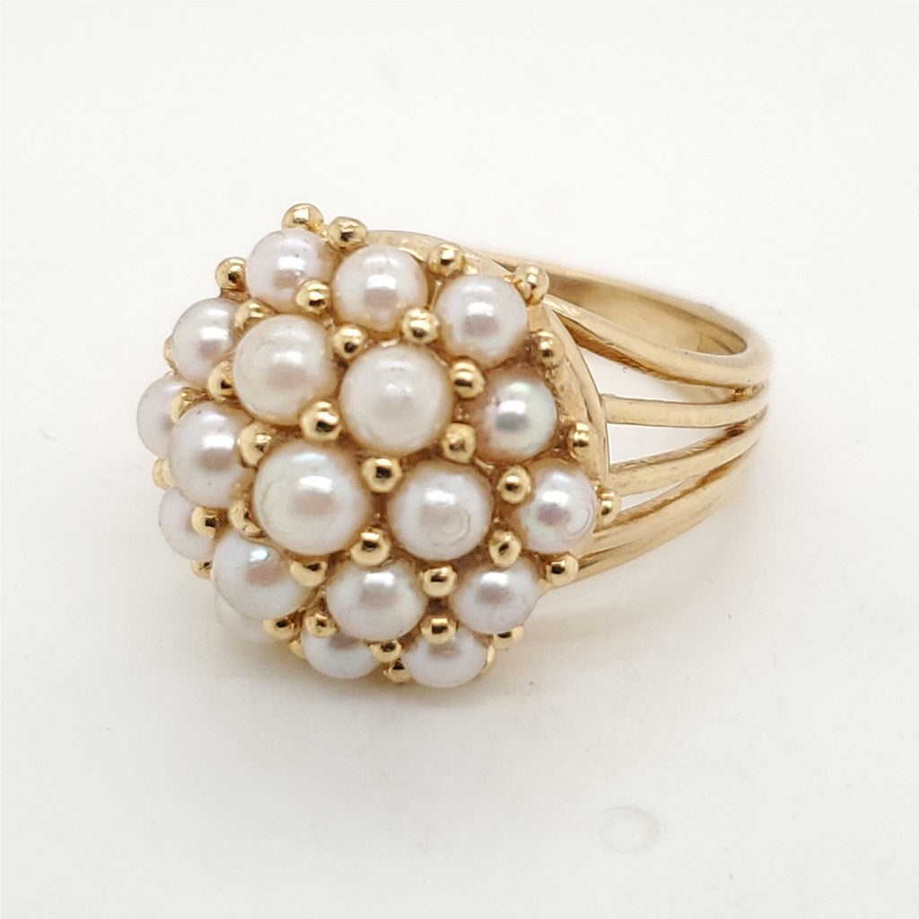 18kt Yellow Gold Cultured Akoya Pearl  Ring