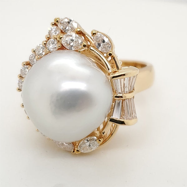 18kt Yellow Gold South Seas Pearl and Diamond Ring