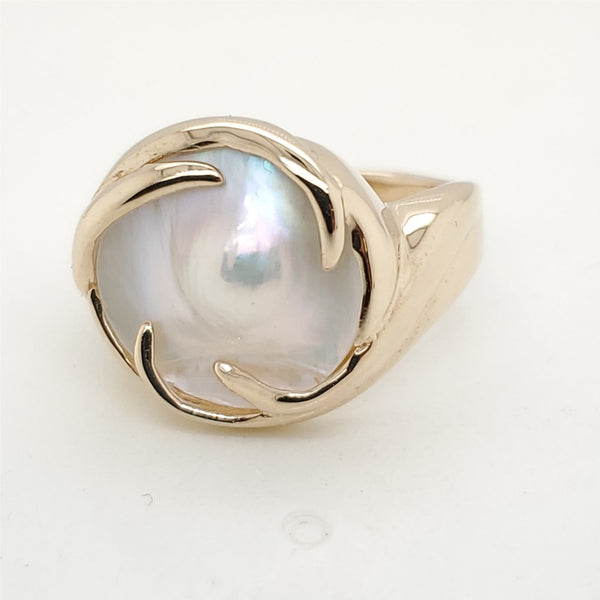 14kt Yellow Gold Mobe Pearl Ring