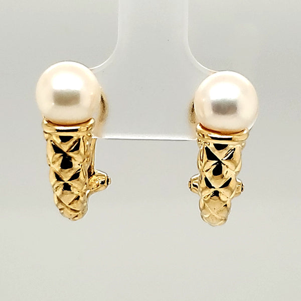 18kt Yellow Gold Pearl earrings