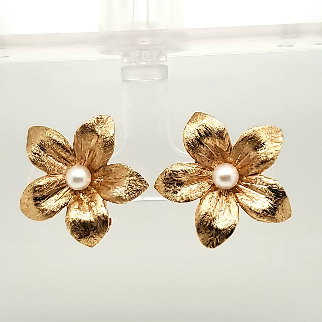 14kt Yellow Gold Pearl Flower Earrings