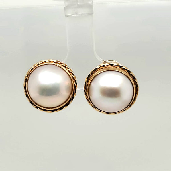 14Kt Gold Mobe Pearl Earrings