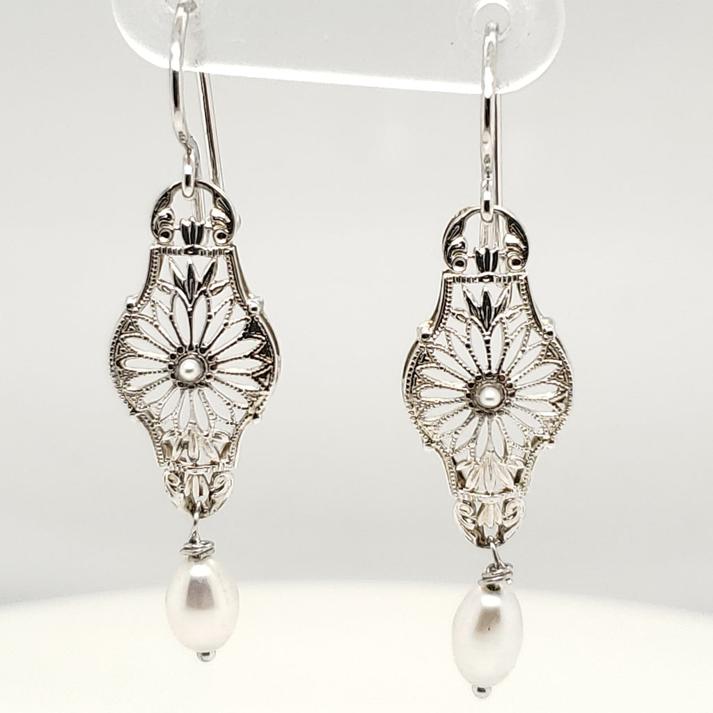 Art Deco 14kt White Gold Pearl Dangle Earrings