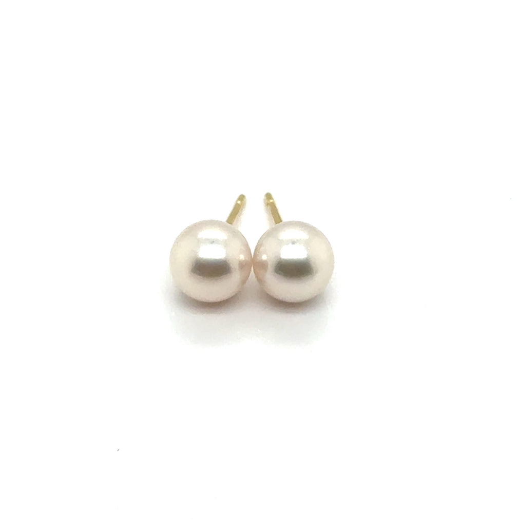 14kt Yellow Gold Pearl Studs.