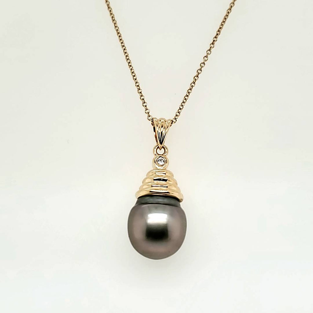 14kt Yellow Gold Tahitian Pearl and Diamond Pendant Necklace