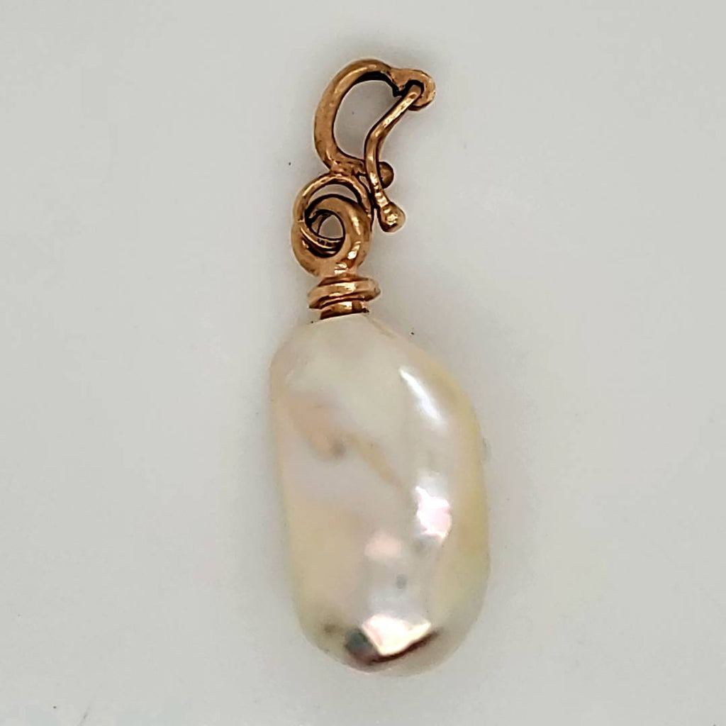 18Kt Yellow Gold Baroque South Seas Pendant