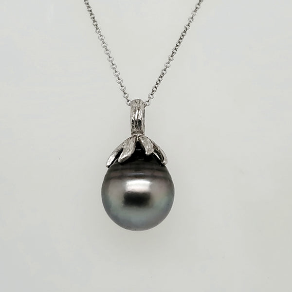 18kt White Gold Tahitian Pearl Pendant