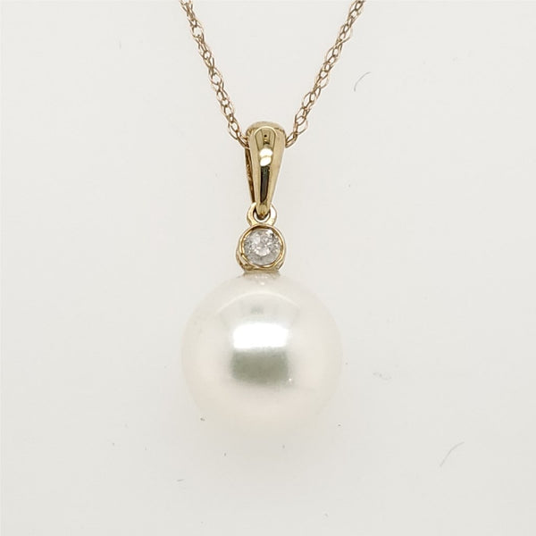 14kt Yellow Gold Pearl and Diamond Pendant