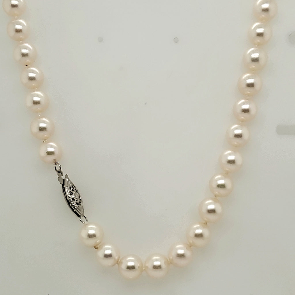 18"" Strand Cultured Akoya Pearl Necklace