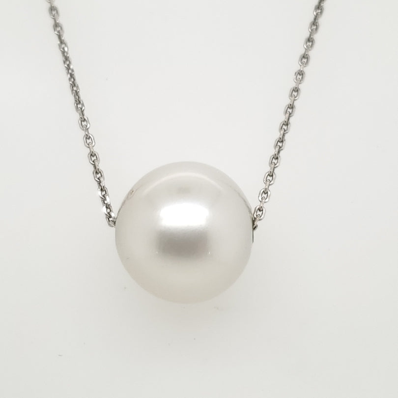 14kt White Gold Pearl Necklace
