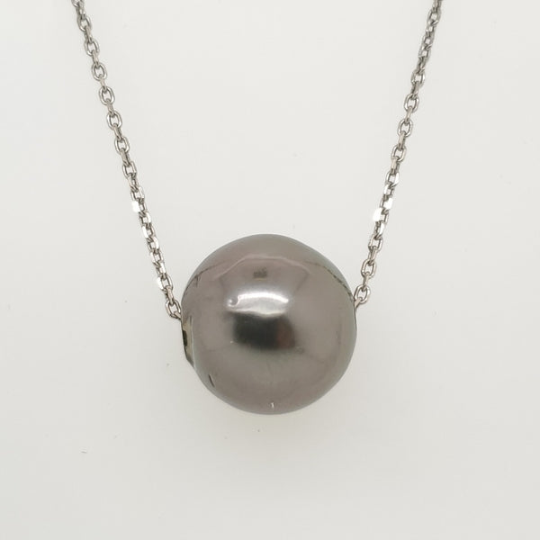 14kt White Gold Pearl Necklace
