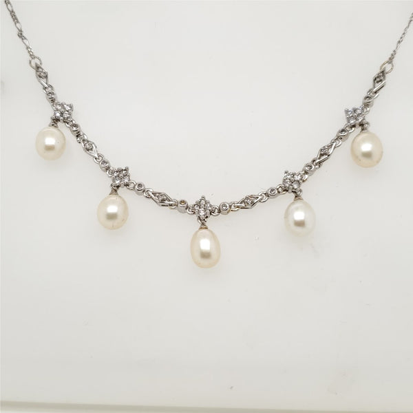 14kt White Gold Pearl And Diamond Necklace