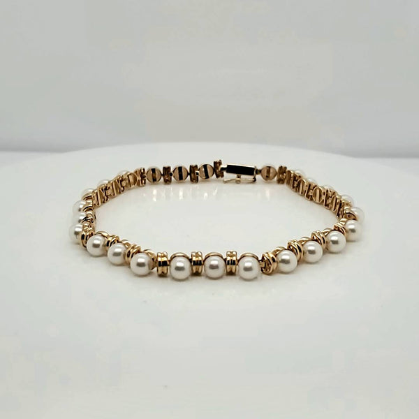 14kt Yellow Gold Pearl Bracelet