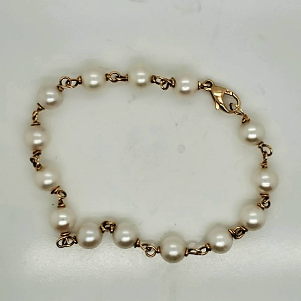 14kt Yellow Gold and Pearl Bracelet