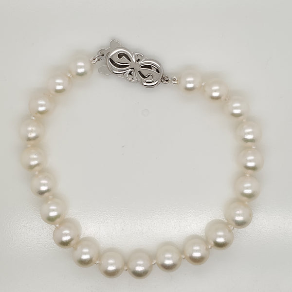 18kt Cultured Akoya Pearl Bracelet