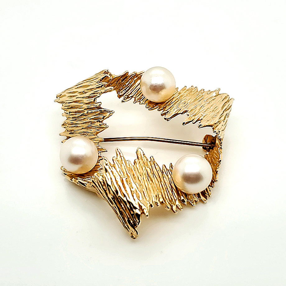 Vintage 14kt yellow gold and pearl brooch