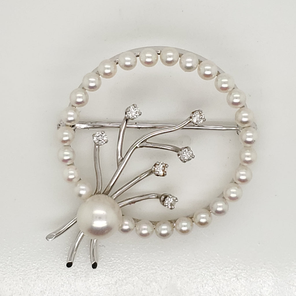 Vintage 14kt White Gold Pearl and Diamond Circle Brooch