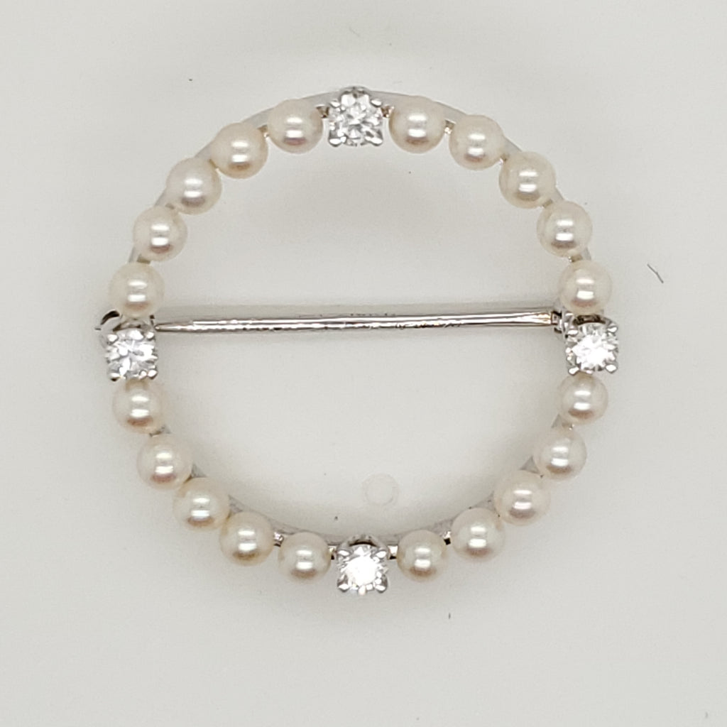 14kt White Gold Diamond and Pearl Circle Brooch
