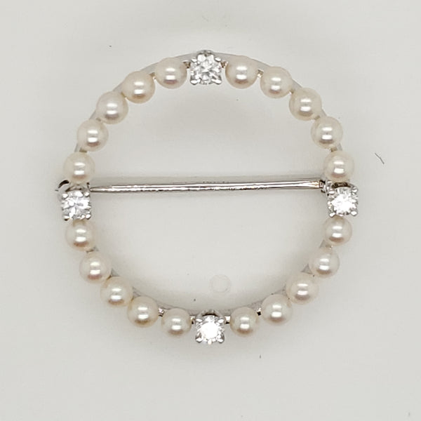 14kt White Gold Diamond and Pearl Circle Brooch