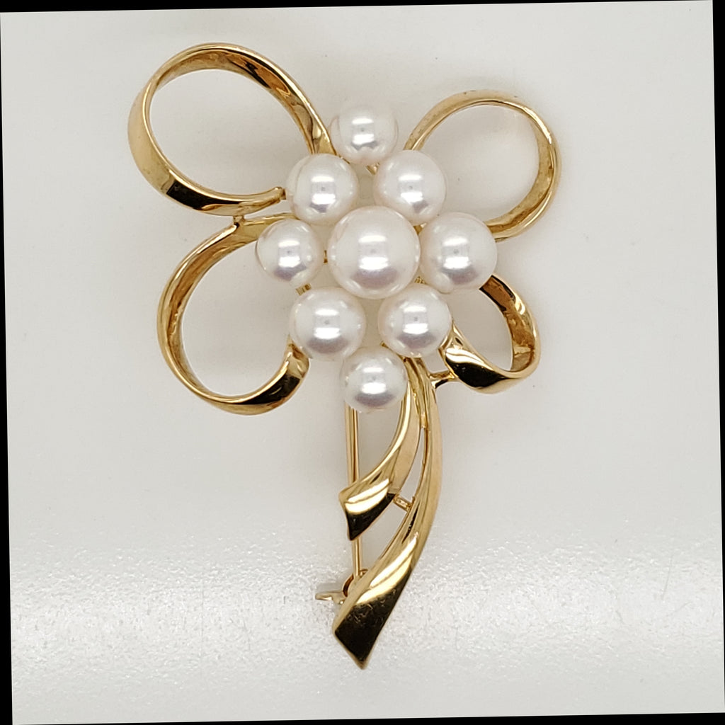 Mikimoto 18kt Yellow Gold and Pearl Brooch
