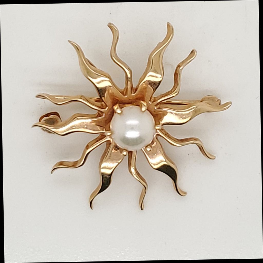 Vintage 14kt Yellow Gold and Pearl Brooch