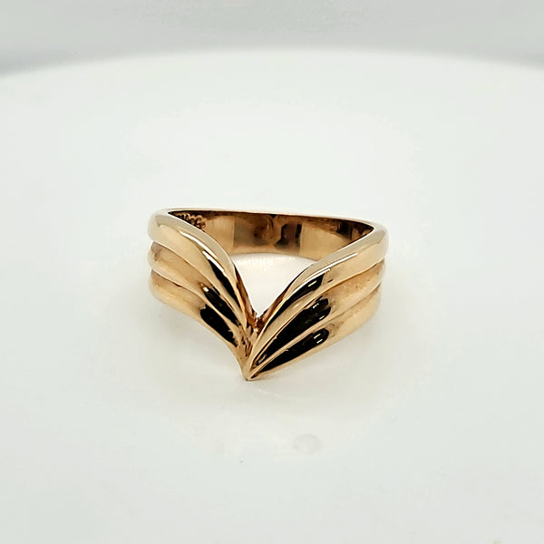 14kt Yellow Gold Chevron Design Ring