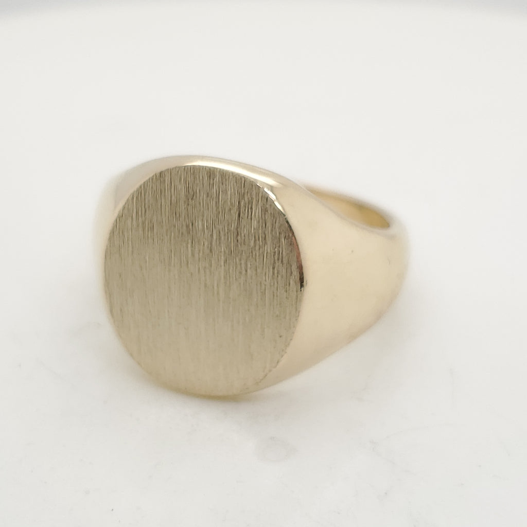 Mens 14kt Yellow Gold Signet Ring
