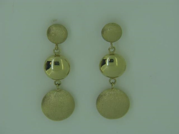 14kt yellow gold drop earrings.