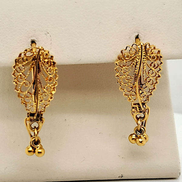 22kt Yellow Gold Dangle Earrings