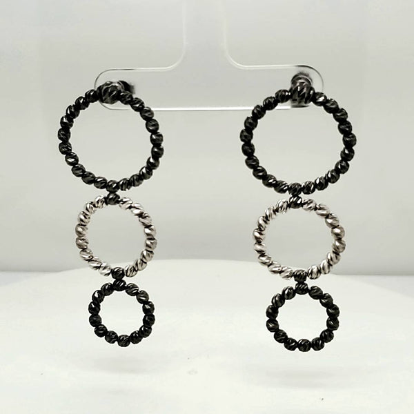 14kt Black and White Gold Earrings