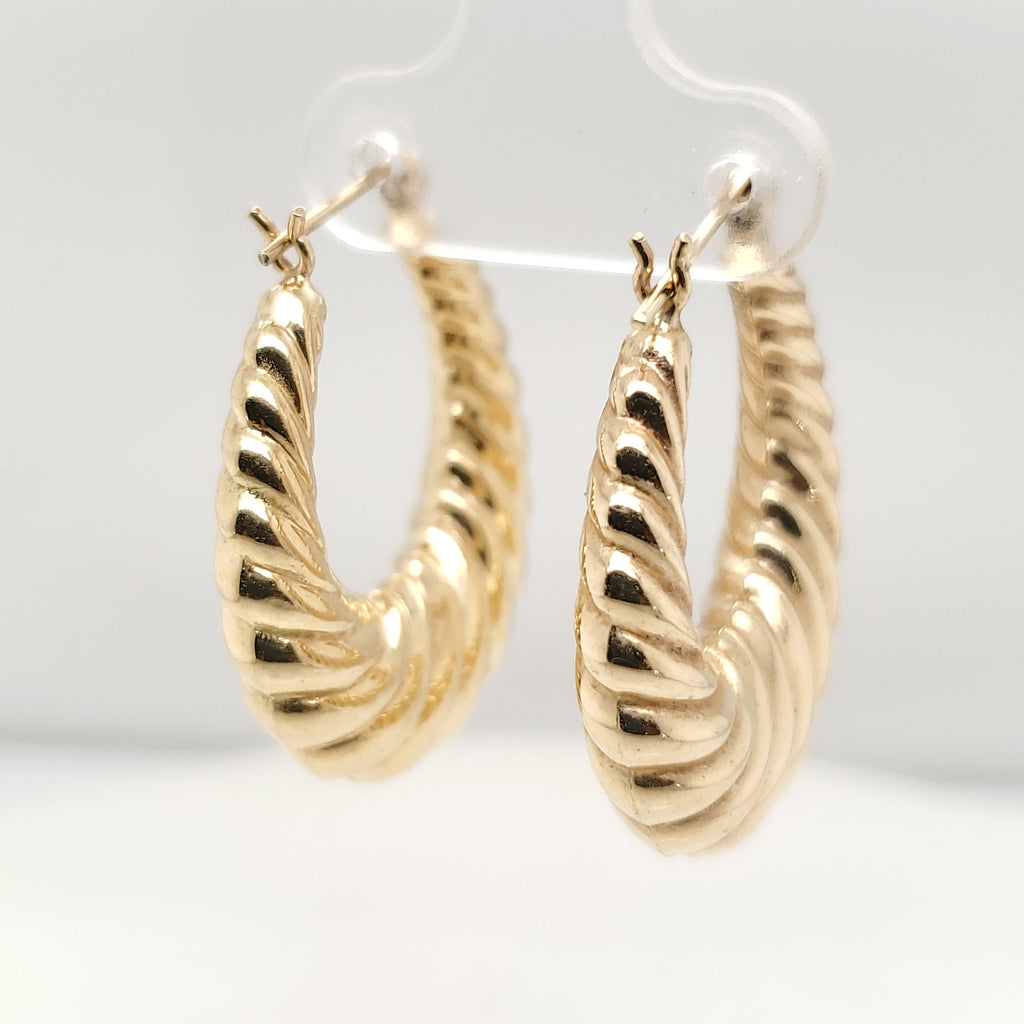 14kt Yellow Gold Graduated Shrimp Hoop Earrings