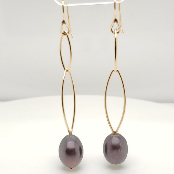 14kt Yellow Gold Black Pearl Dangle Earrings