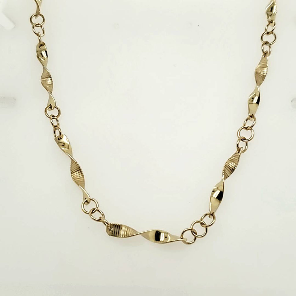 28"" 14kt Yellow Gold Fancy Alternating Link Necklace