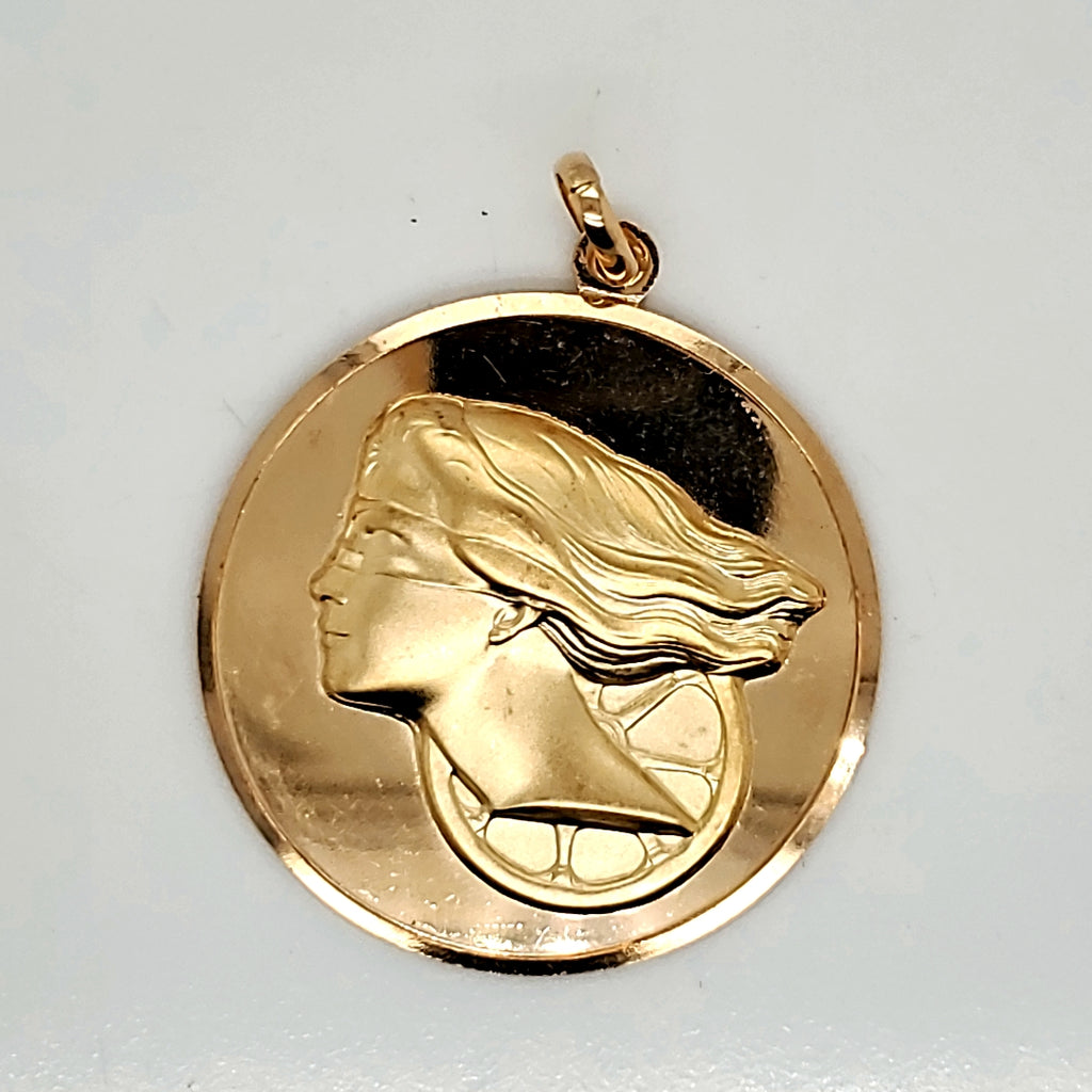 18kt Yellow gold Art Nouveau Style Gold Pendant