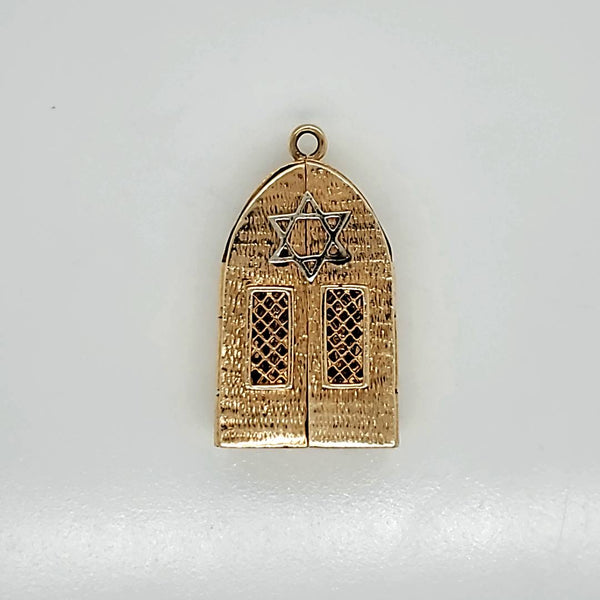 Vintage 14Kt Gold Torah Ark Pendant