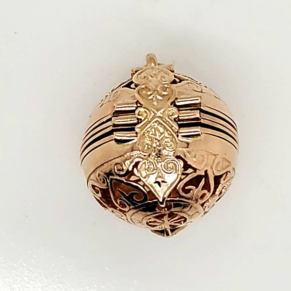 Vintage 18kt Yellow Gold Opening Ball Picture Locket